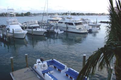 Paradise Harbor Club and Marina