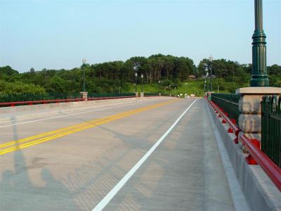new bridge roadway