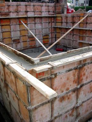 The concrete is in the forms!