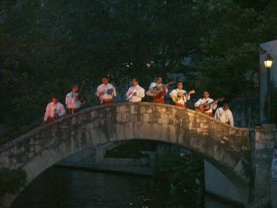 Mariachi band overlooking Riverwalk