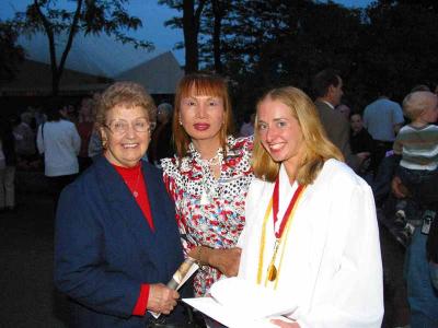 Grandma, Leilani and Mallory