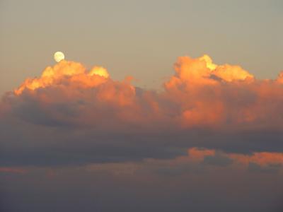 Moon Clouds*by JaimeZX