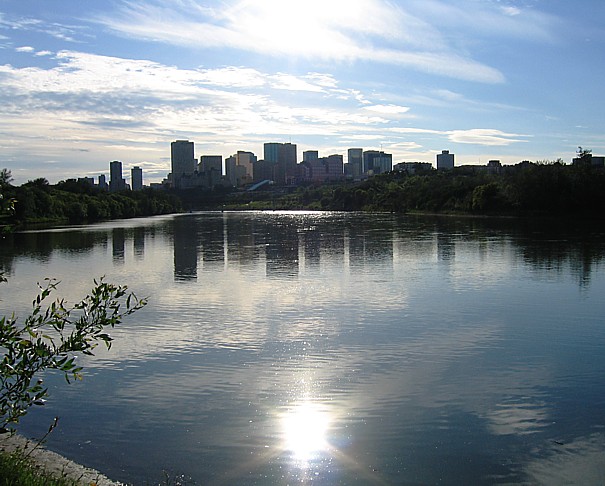 <b>Downtown</b><br><FONT size=2>by mark30pwr