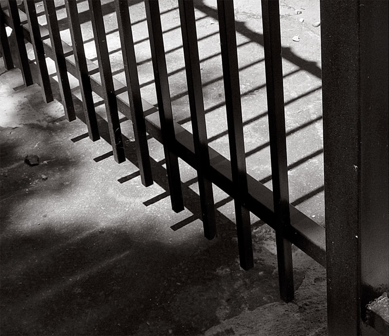 The Iron Gate*<br><font size=1>by Jose Noway</font>