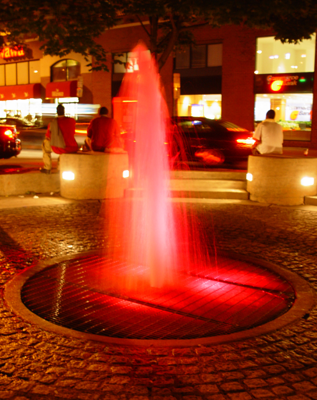 <B>Fountain of Light</B><BR><FONT size=2>by Ray Vinciguerro</FONT>