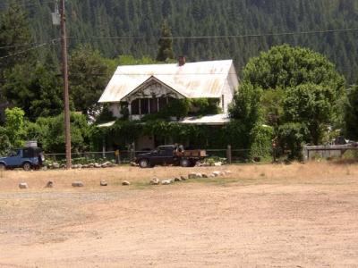 motorcycle_camp_trip