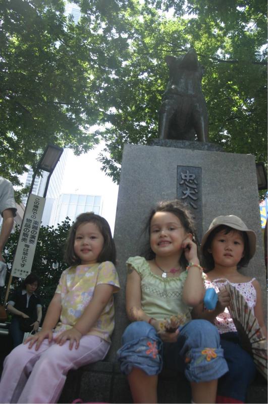 Little Girls at Hacheko.jpg
