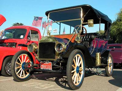 1912 Ford Model T - Taken at Pomona Fairgrounds Twilight Cruise on July 2, 2003