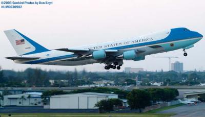 USAF VC-25A 92-9000 (29000) Air Force One departing with President George W. Bush onboard stock photo #7106