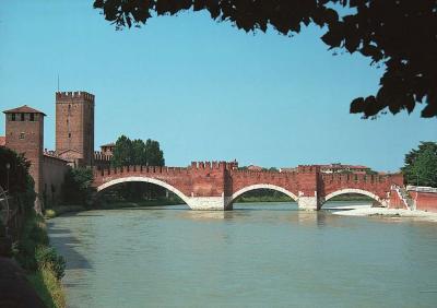 2nd day, Castelvecchio Bridge, Verona, Italy