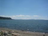 From Fishing Bridge we go east and ride along the winding shore of Yellowstone Lake,