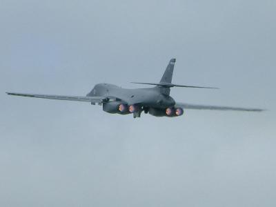Rockwell B-1B Lancer with re-heat