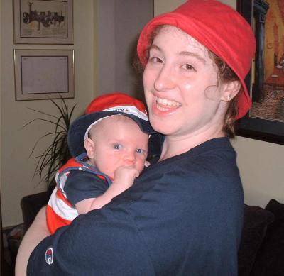 u32/bigpaulo/medium/21221185.4thofJulyMaxandMommy.jpg