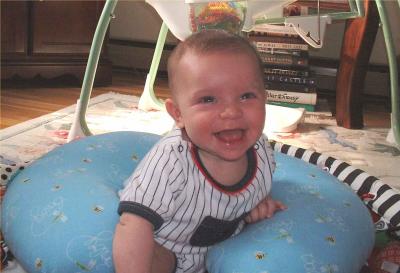 Max *almost* sitting up in his boppy