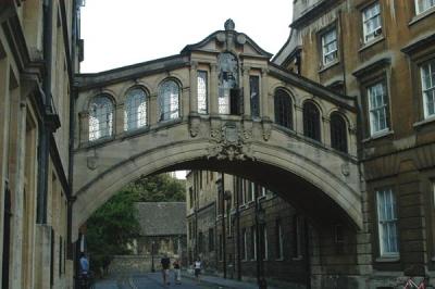 u32/bmcmorrow/medium/31420672.UKJun04712.jpg