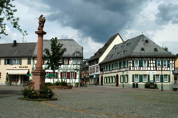 Kirchplatz, Geisenheim