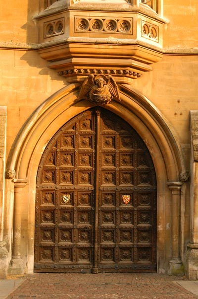 Much of Oxford hides behind shut gates