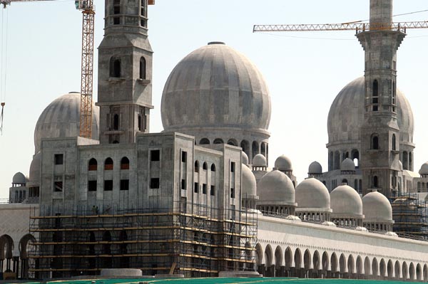 Sheikh Zayed Mosque, scheduled completion Sep 2007