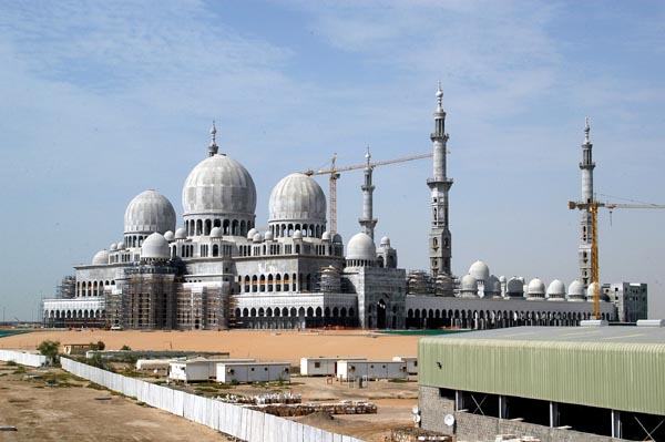Sheikh Zayed Mosque will be the 2nd largest in the world, after Mecca