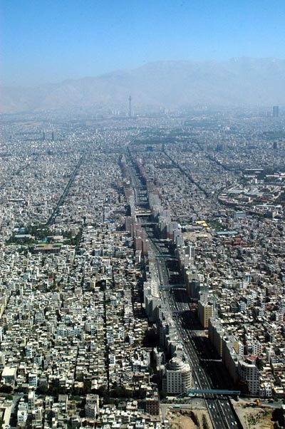 Chamran Expressway, Tehran, Iran