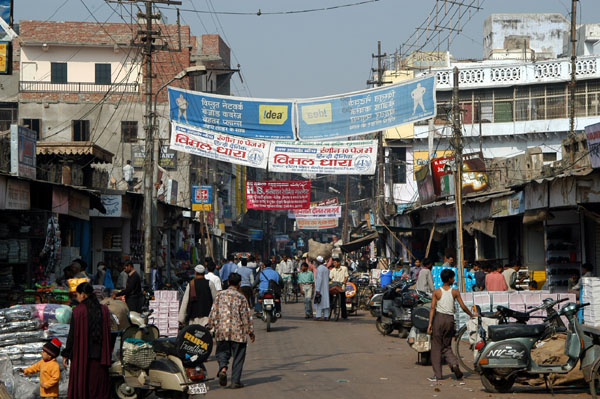 The area of old town around the Jama Masjid is the Kinari Bazaar