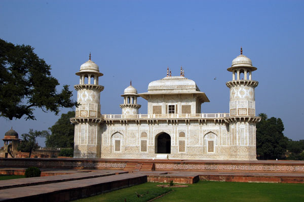 Among tourists and touts, the Itimad ud-Duala is known as the baby taj