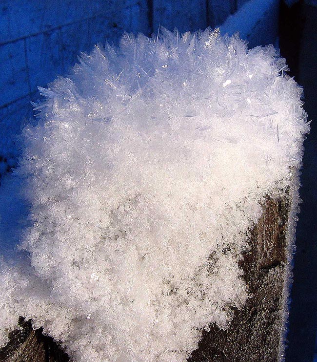 Fluffy crystals