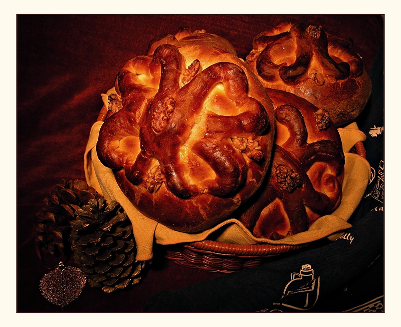Annual Christopsomo Bake-off<br>(12.19.04)