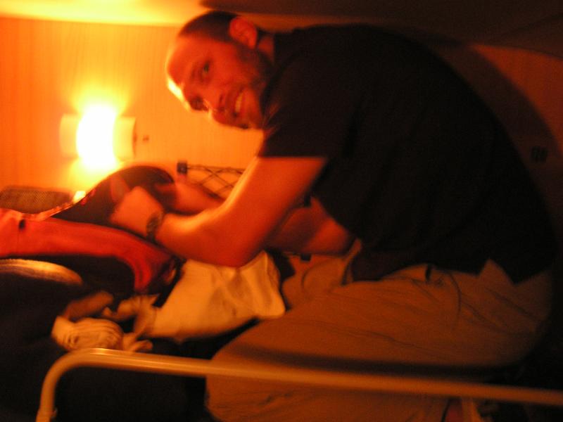 Night train... Dave doesnt fit in his bunk
