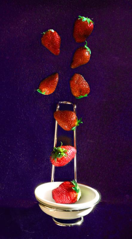 <b>Love-Strawberries</b>