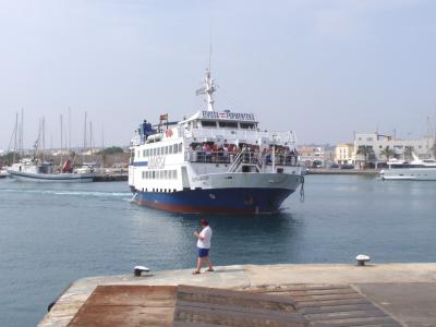 Ferry Espalmador arrives La Savina