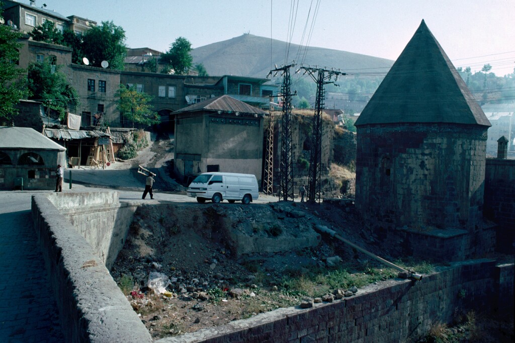 bitlis tomb