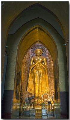 Buddha in a side gallery - Bagan