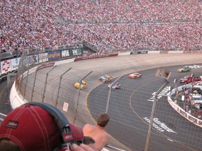 Cars in turn 1