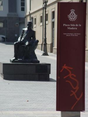 Teatro Guimera and Plaza Isla de la Madera