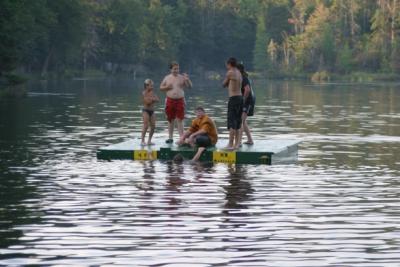 u32/gstrong1/medium/20934538.kidsondiveplatform.jpg