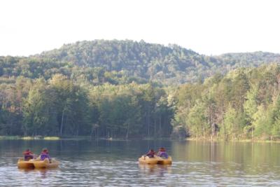u32/gstrong1/medium/20934557.paddleboatkids2.jpg