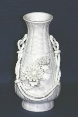 Japanese Hirado Ware Vase 6 high, 18th century
