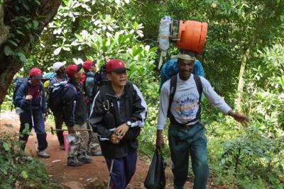 u32/ismail999/medium/21091044.kili002.jpg