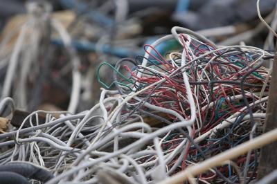 Wire spaghetti