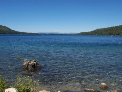 Fallen Leaf Lake - Shallow Water 2.jpg