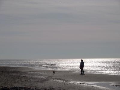 Hennie, Myrthle & the North Sea