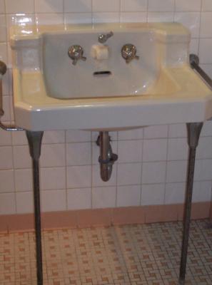 A close-up of just the sink.  I never realized before that it's faucets resembled a face.... We ended up selling it to someone who put it in their 96-yr-old house!