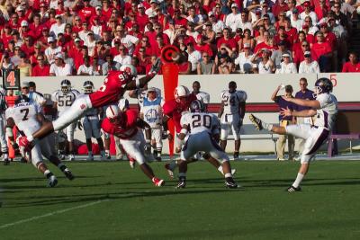 Renaldo Moses nearly blocks a punt