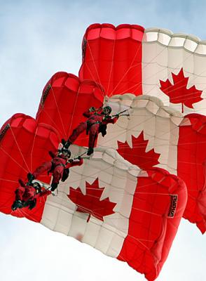 Triple Decker Canadian Forces Sky Hawks