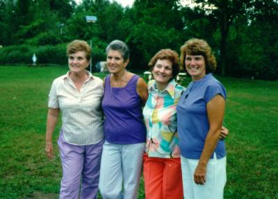 girls2.jpg