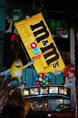 M & M World