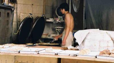 u32/movieguy/medium/21094141.streetfood1.jpg