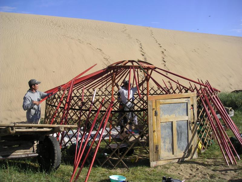Taking down the ger