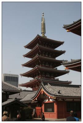 Tokyo Sen so-ji pergoda